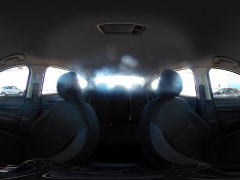 Used 2025 Nissan Versa SV FWD image 40