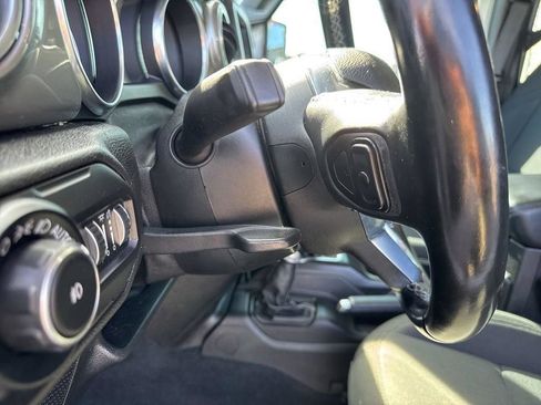 Used 2020 Jeep Wrangler Unlimited Sahara AWD/4WD image 43