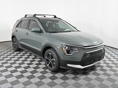 New 2025 Kia Niro EX
