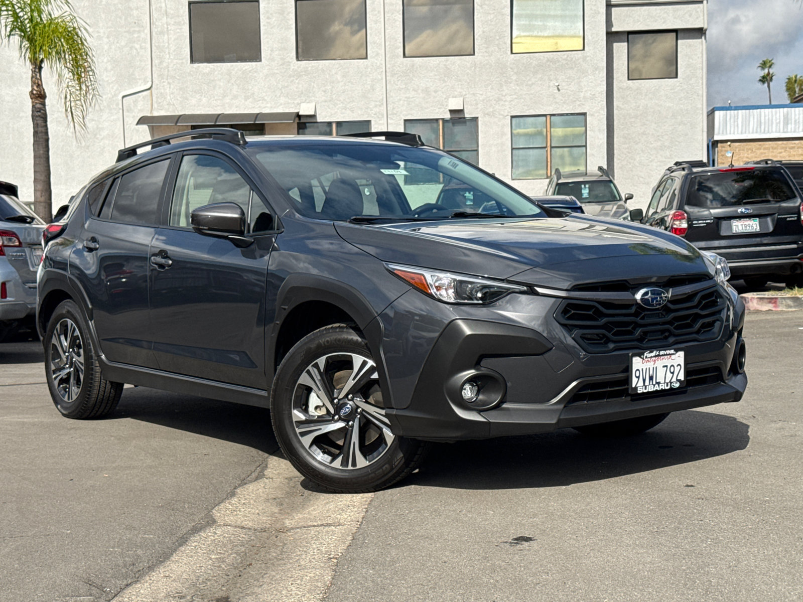 Certified 2025 Subaru Crosstrek 2.5i Premium AWD/4WD image 2