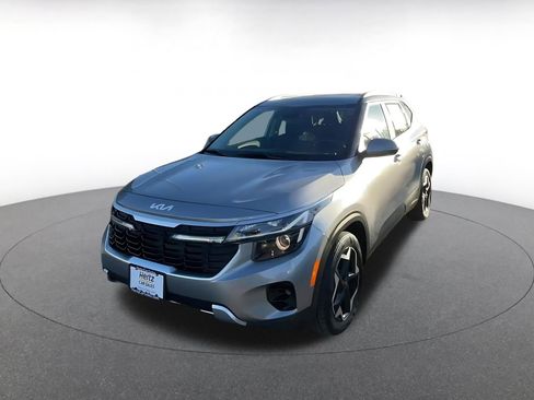 Used 2025 Kia Seltos S image 7