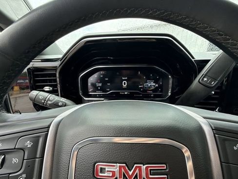 Used 2024 GMC Sierra 3500 SLT w/ SLT Premium Package AWD/4WD image 8