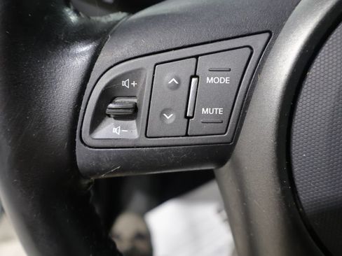 Used 2013 Kia Soul + FWD image 28