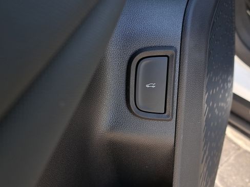 New 2026 GMC Terrain AT4 w/ Convenience Package III image 19