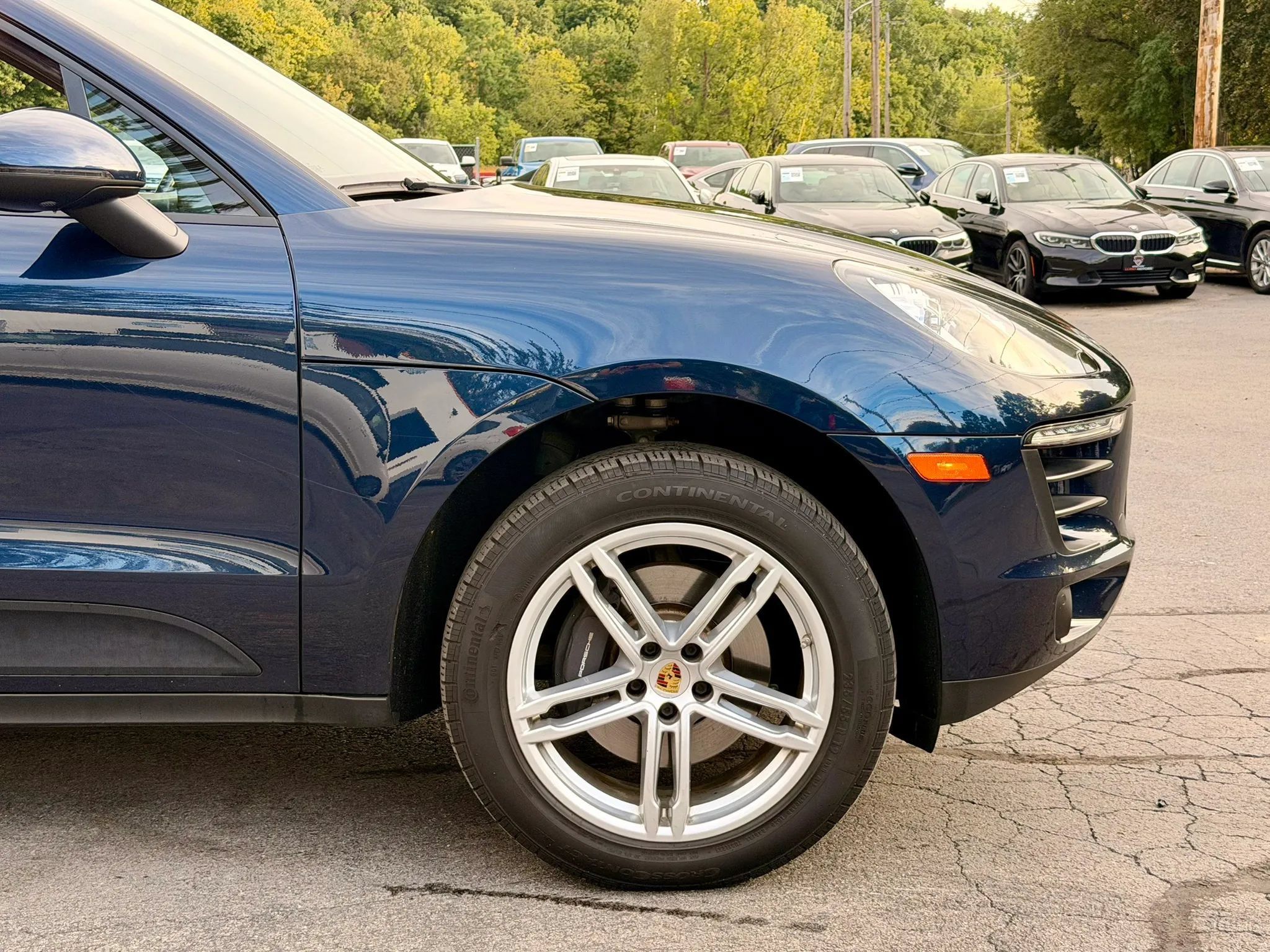 Used 2018 Porsche Macan Sport Edition AWD/4WD image 8