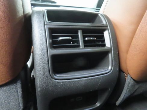 Used 2024 Cadillac XT5 Premium Luxury w/ Technology Package image 11