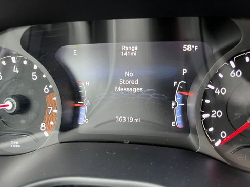 Used 2025 Jeep Compass Limited image 42