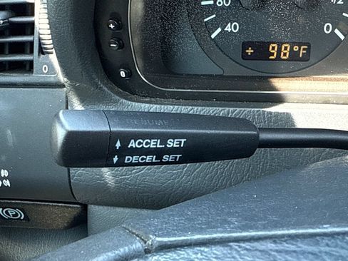 Used 1998 Mercedes-Benz C 280 Sedan image 28