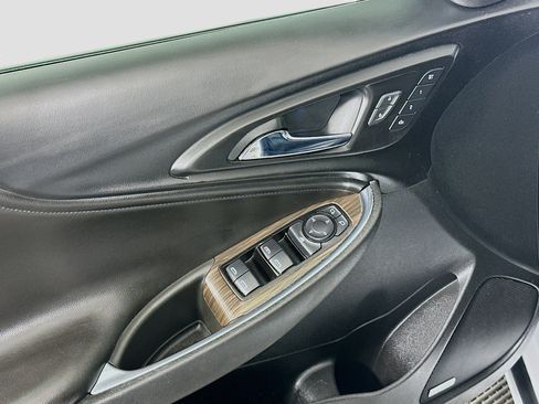 Used 2020 Chevrolet Malibu Premier FWD image 15