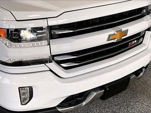 Used 2017 Chevrolet Silverado 1500 LTZ Z71 image 30