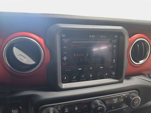 Used 2020 Jeep Wrangler Unlimited Rubicon AWD/4WD image 21