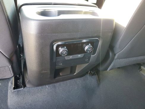 New 2026 Chevrolet Tahoe LS image 12