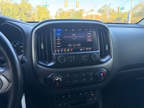 Used 2019 Chevrolet Colorado Z71 RWD image 15