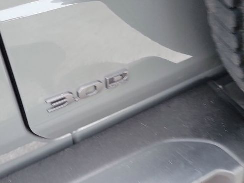 Used 2023 Jeep Wrangler Unlimited Rubicon image 39