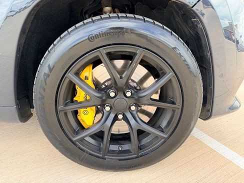 Used 2018 Jeep Grand Cherokee Trackhawk AWD/4WD image 12