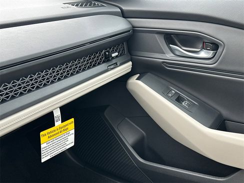 New 2025 Honda Accord SE image 28