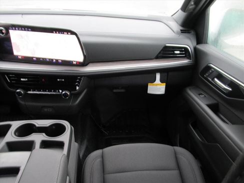New 2025 Chevrolet Tahoe 2WD image 15
