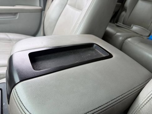 Used 2013 GMC Yukon SLT RWD image 29