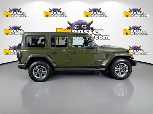 Used 2021 Jeep Wrangler Unlimited Sahara w/ Uconnect 4C Nav & Sound Group AWD/4WD image 4