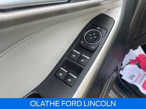 Used 2023 Ford Explorer XLT w/ Equipment Group 202A image 21