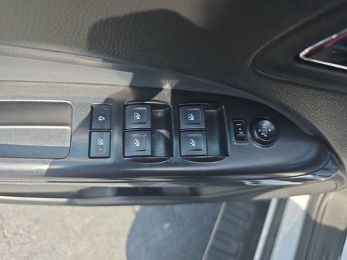 Used 2022 Chevrolet Colorado Z71 AWD/4WD image 27