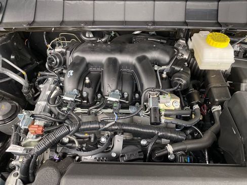 New 2026 Nissan Pathfinder SV image 28