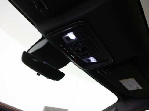 Used 2023 GMC Sierra 1500 AT4 w/ Technology Package image 27