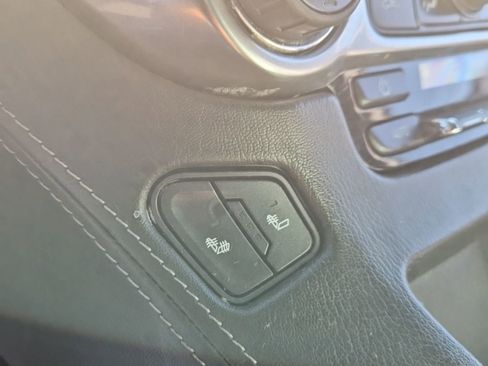 Used 2020 Chevrolet Tahoe LT image 14