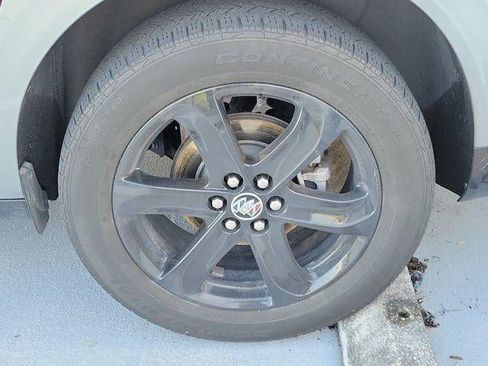 Used 2024 Buick Enclave Essence w/ Sport Touring Edition FWD image 5