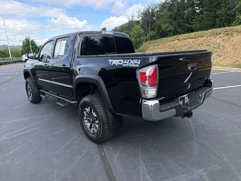 Used 2023 Toyota Tacoma TRD Off-Road AWD/4WD image 6