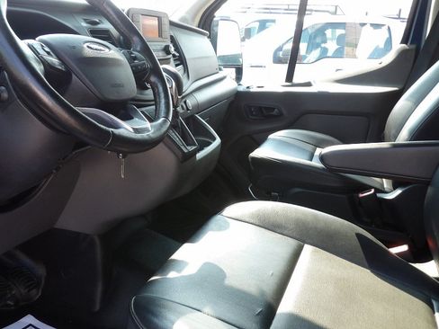 Used 2020 Ford Transit 250 Medium Roof RWD image 18