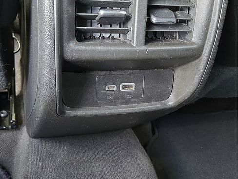 Used 2022 Cadillac XT4 Premium Luxury w/ Safety Alert Package image 18