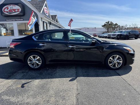 Used 2015 Nissan Altima 2.5 SL w/ Technology Package FWD image 11