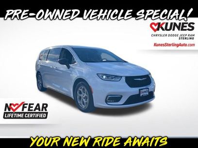 Used 2024 Chrysler Pacifica Limited