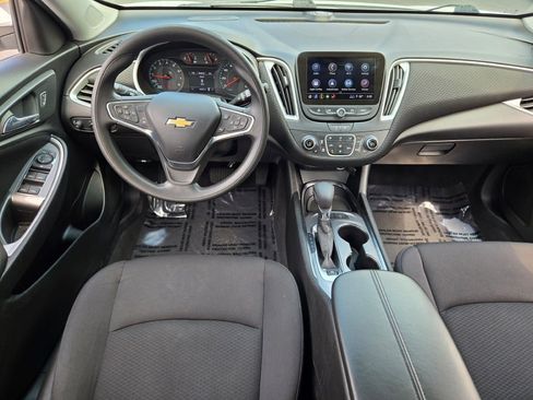 Used 2024 Chevrolet Malibu LT FWD image 17