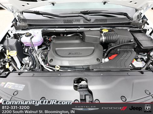 New 2026 Chrysler Pacifica Select w/ S Appearance Package AWD/4WD image 17
