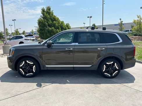 Used 2025 Kia Telluride S AWD/4WD image 5