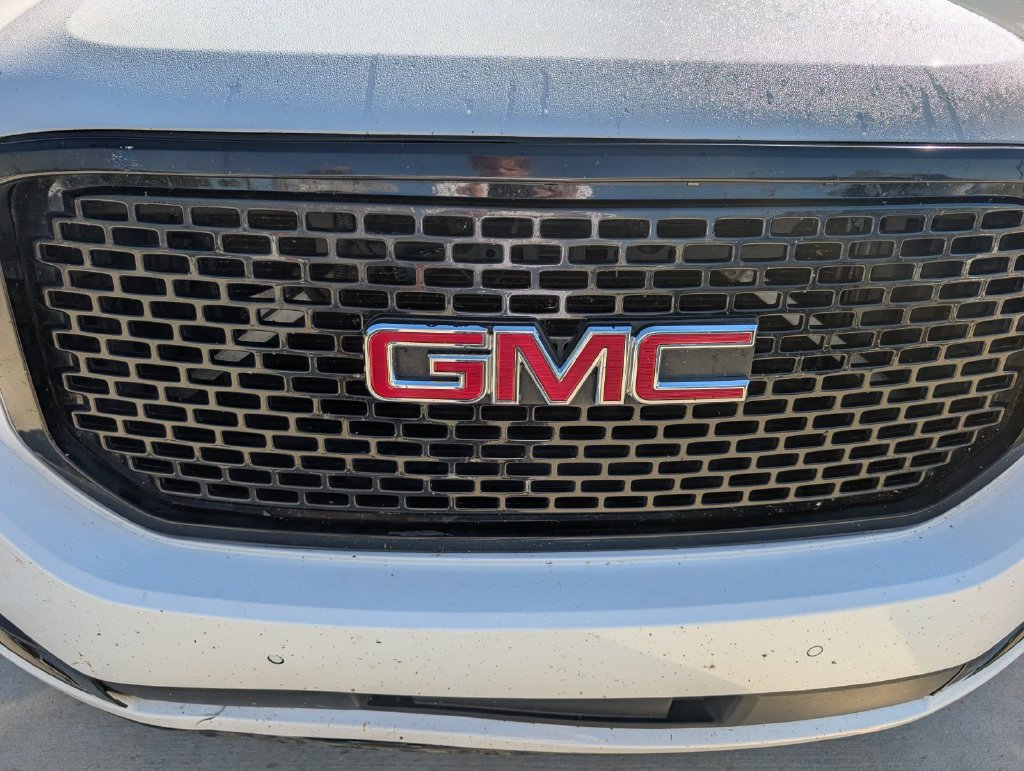 Used 2015 GMC Yukon XL SLT w/ Open Road Package RWD image 6