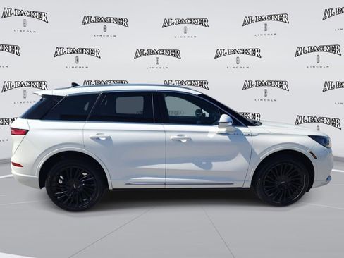 Used 2022 Lincoln Corsair Reserve FWD image 6