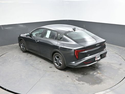 Used 2025 Kia K4 FWD image 26