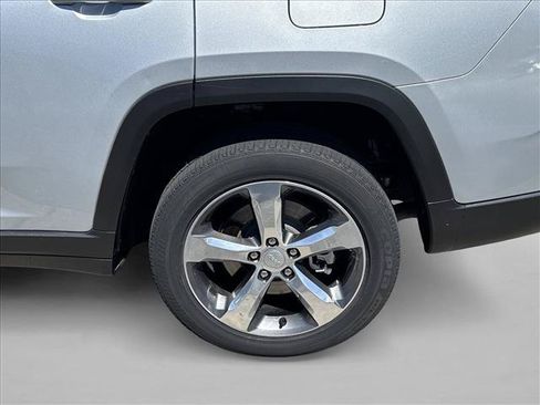 Used 2021 Jeep Grand Cherokee L Limited AWD/4WD image 12