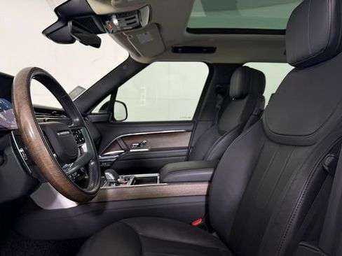 Used 2023 Land Rover Range Rover SE AWD/4WD image 5