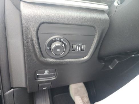 New 2025 Jeep Grand Cherokee Limited image 16