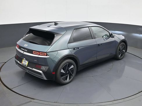 New 2026 Hyundai Ioniq 5 SEL AWD/4WD image 17