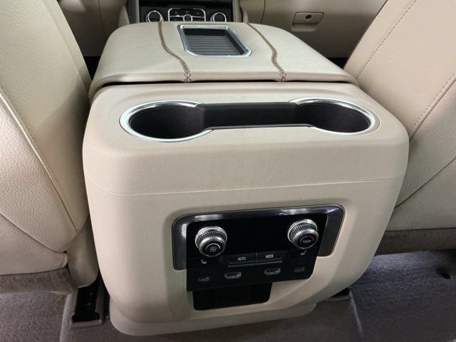 Used 2021 GMC Yukon Denali w/ Denali Ultimate Package AWD/4WD image 26