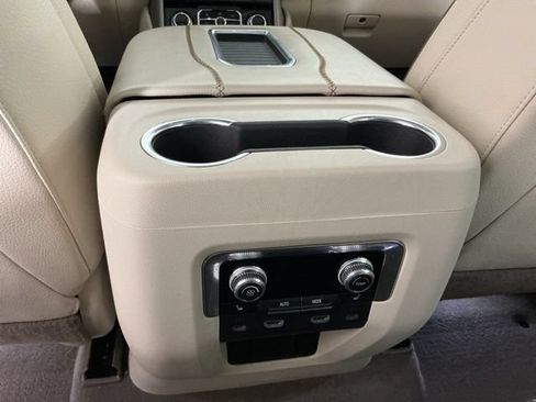 Used 2021 GMC Yukon Denali w/ Denali Ultimate Package AWD/4WD image 26