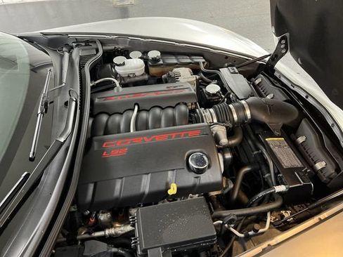 Used 2005 Chevrolet Corvette Convertible w/ Preferred Equipment Group RWD image 25