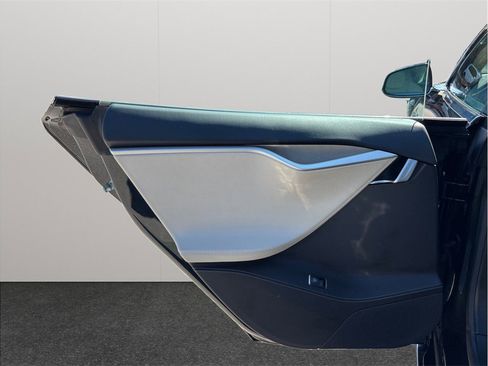 Used 2018 Tesla Model S 75D image 37