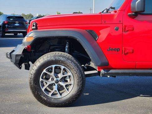 Used 2024 Jeep Wrangler Sport S image 8