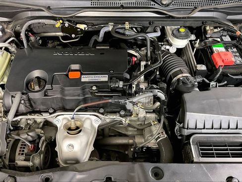 Used 2019 Honda Civic Sport image 9